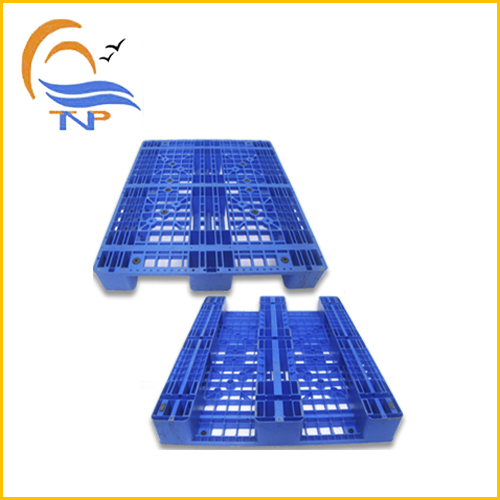 Pallet nhựa xanh lam